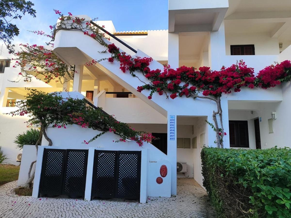 Albufeira Balaia Golf Vilage 4 With Pool By Homing Exteriör bild