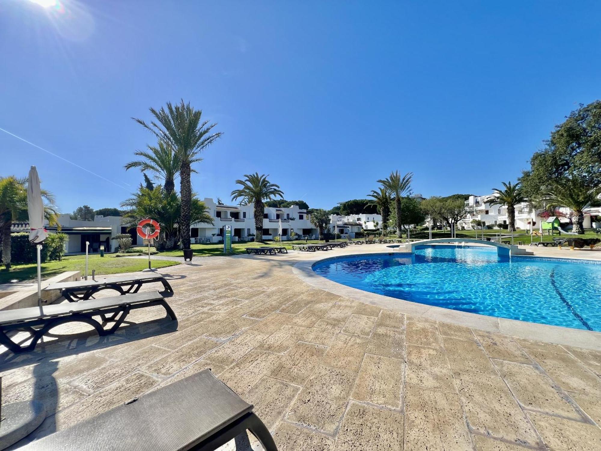 Albufeira Balaia Golf Vilage 4 With Pool By Homing Exteriör bild