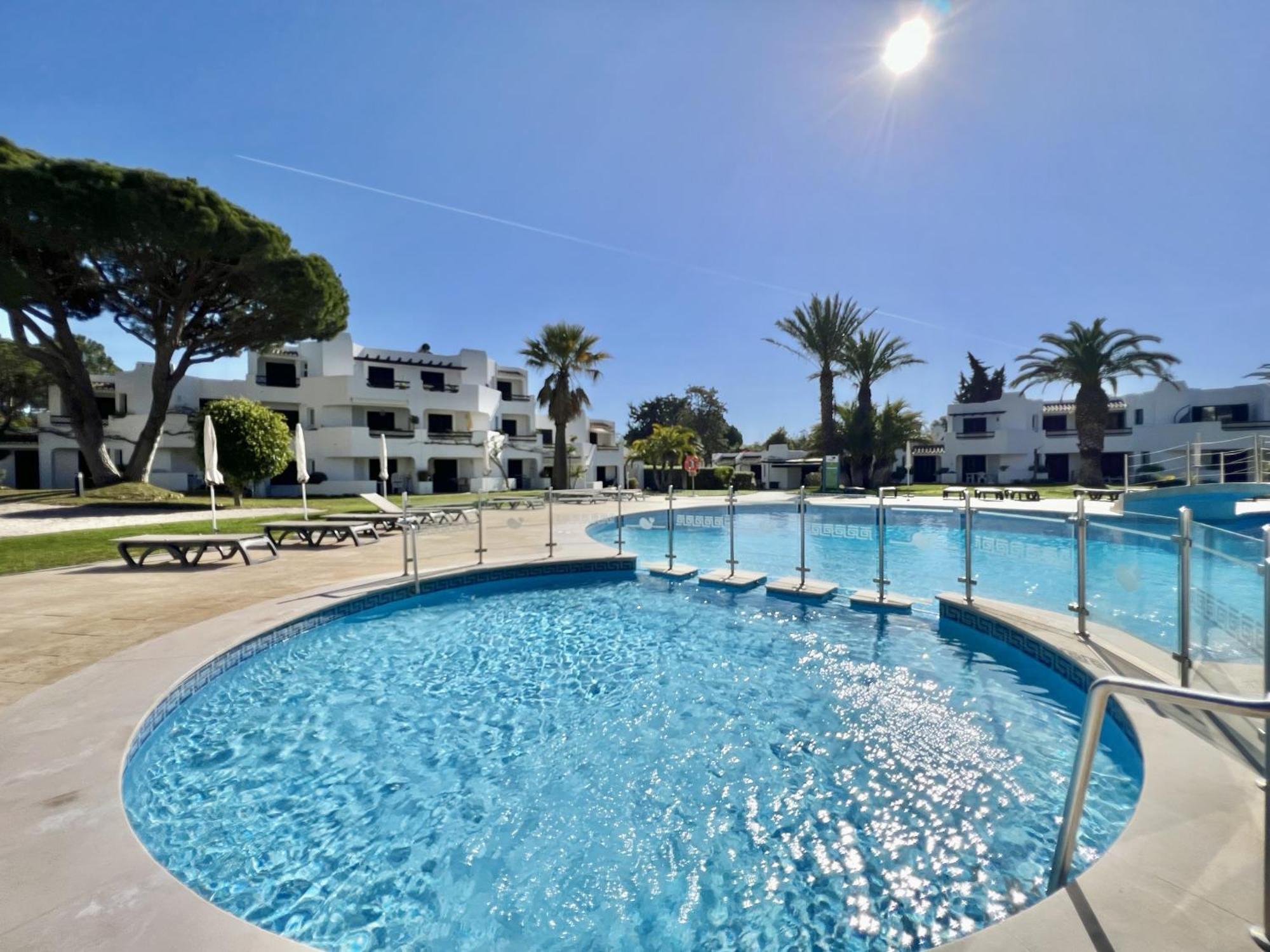 Albufeira Balaia Golf Vilage 4 With Pool By Homing Exteriör bild